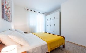 Apartment Lena